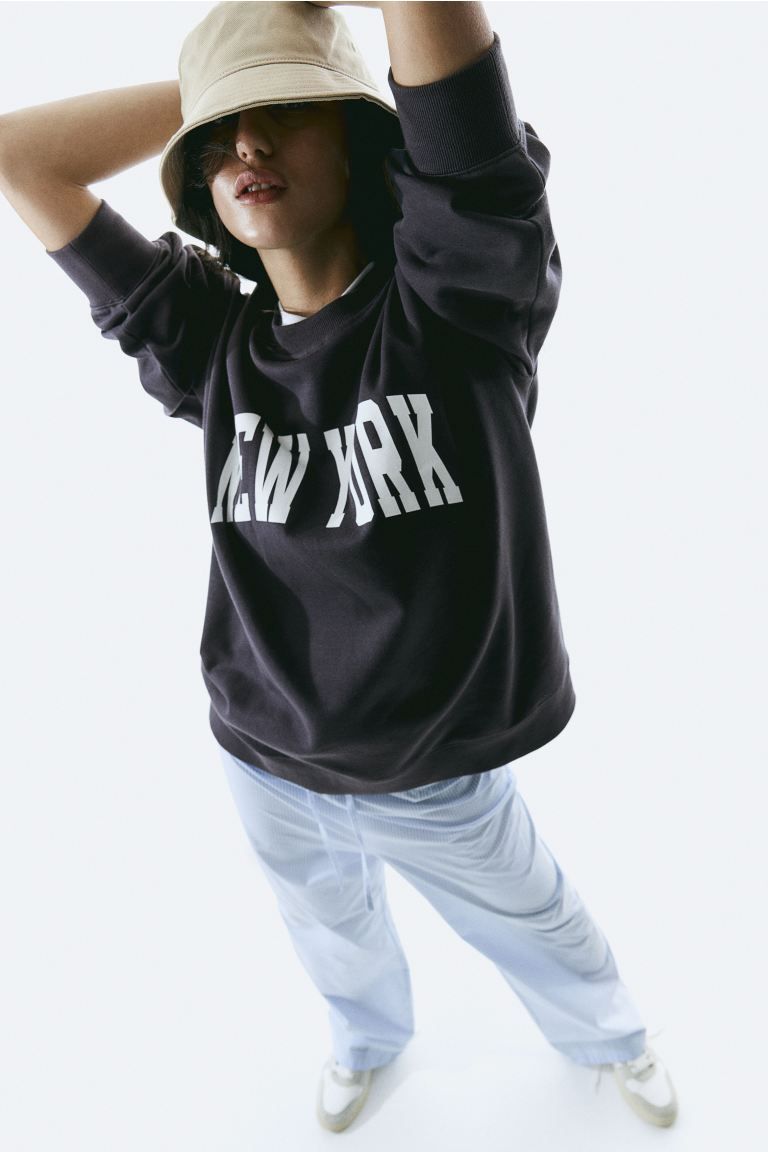 Printed Sweatshirt - Dark gray/New York - Ladies | H&M US | H&M (US + CA)