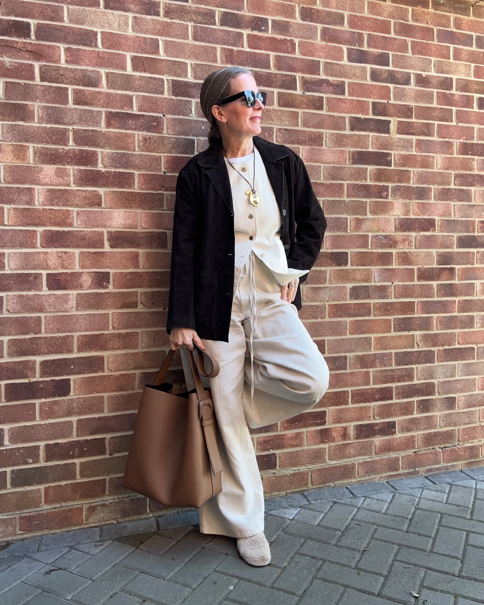 Dressed in ice cream colours… with a chocolate suede layer when the breeze kicks in 🍦🍫

#LTKuk #LTKover50style #LTKspring