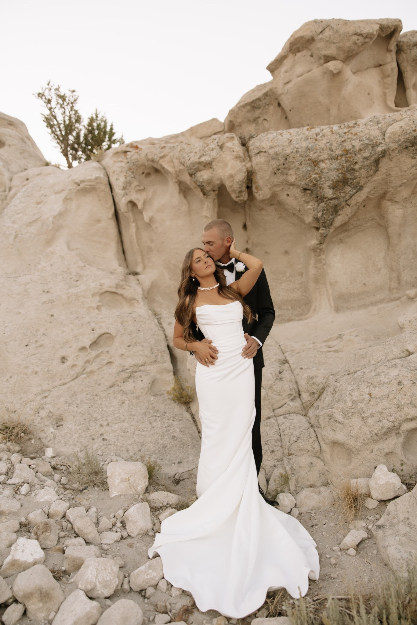 Minimalist desert bridal photos

#LTKFindsUnder50 #LTKWedding