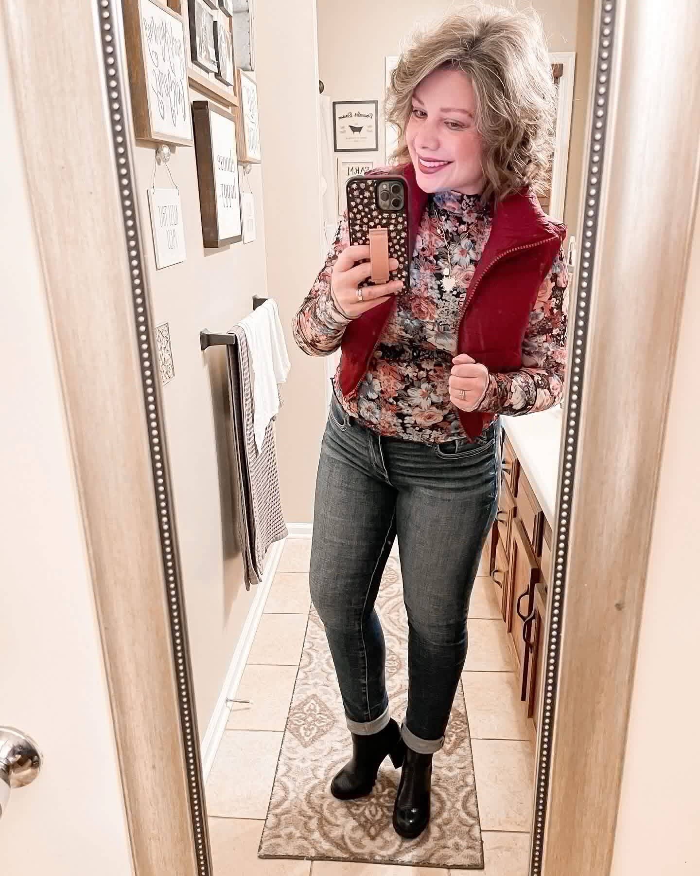 2/14/26 ❤️🌹❤️
••••
I LOVE my Walli Cases! #mywallicase
Shop with the link below and use code ‘simplysweet’ to SAVE! ✨ 🛍️ 🔗 ⬇️ 
-
🔗 https://wallicases.com/?rstr=48227

#LTKootd #LTKOver40 #LTKPetite