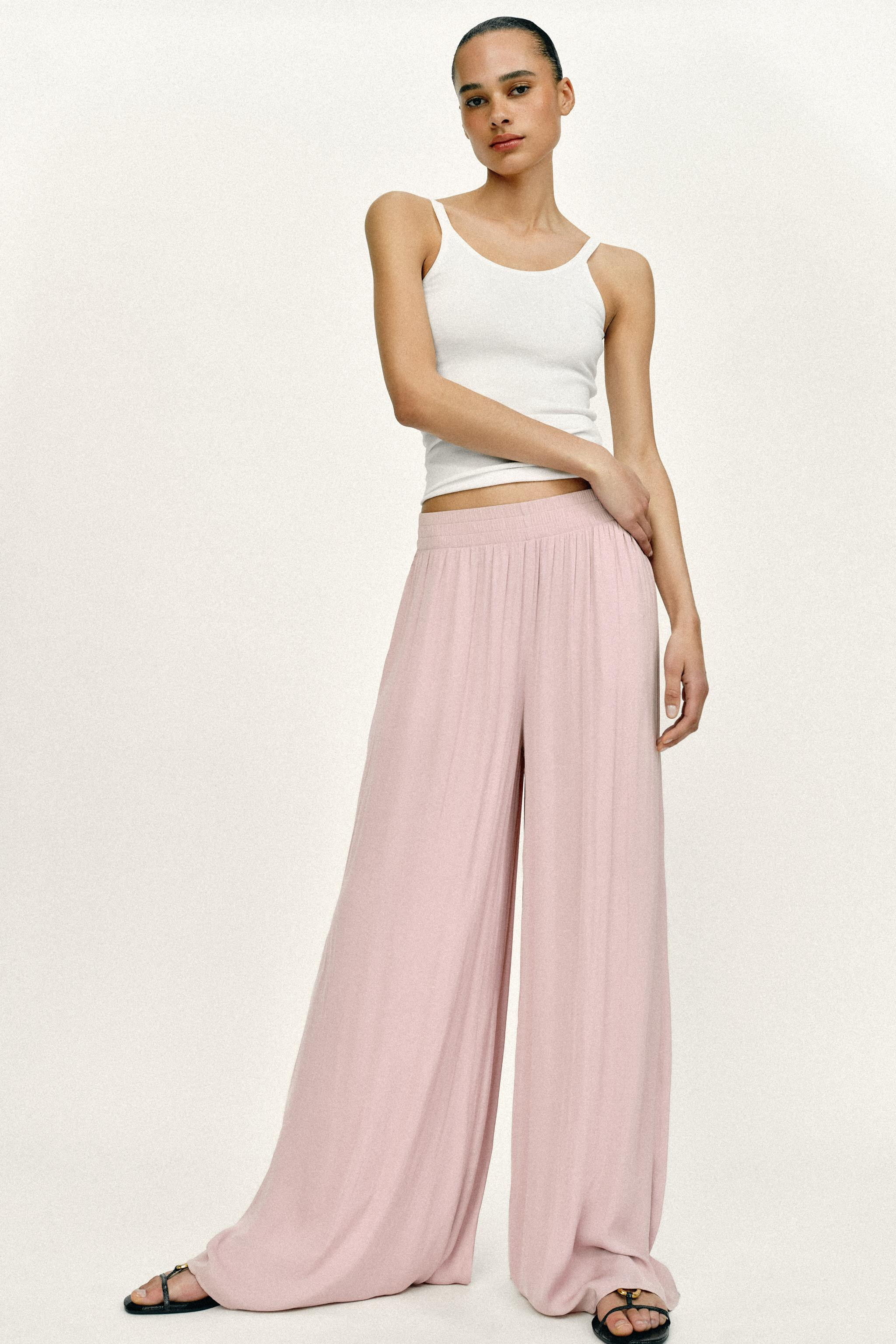 FLOWY WIDE LEG PANTS | Zara US