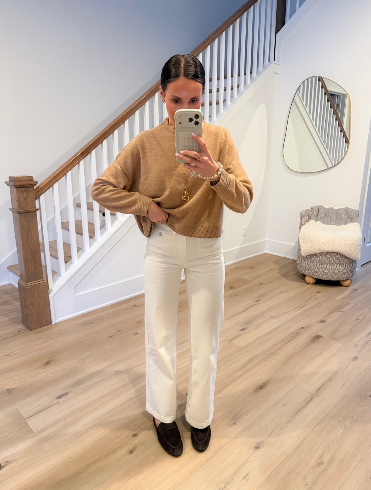 These white jeans with this long sleeve blouse is so classy and cute! Annabrstyle 

#LTKdayinmylife #LTKmomlife #LTKootd