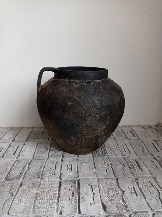 Vintage black clay pot, Old clay pot, Wabi Sabi pottery, Rustic vase, Vintage black clay vase, Pr... | Etsy (US)