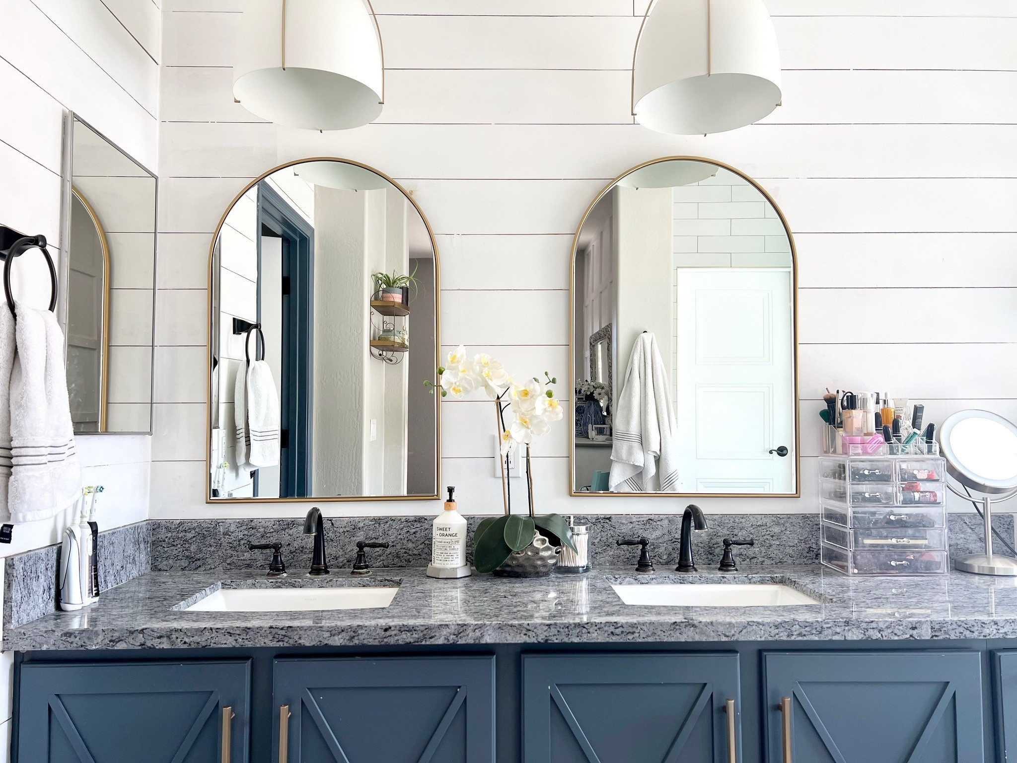 How beautiful are Lina’s bathroom mirrors?! 😍 They’re from Home Depot and on sale right now! 

#LTKsalealert #LTKhome #LTKFind