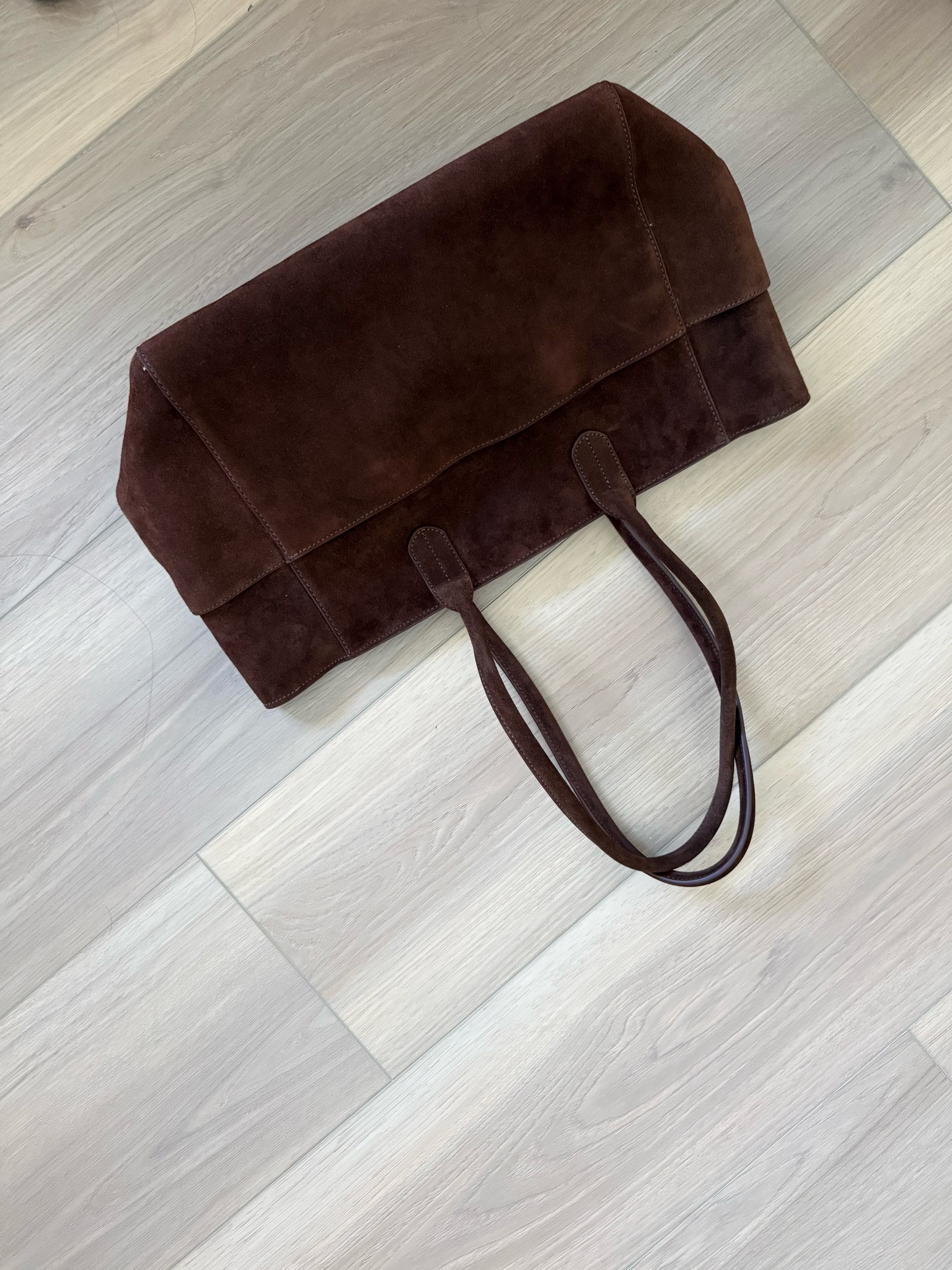 This bag is perfect! Midsize, midsize fashion, fall, quince

#LTKMidsize #LTKSeasonal #LTKootd