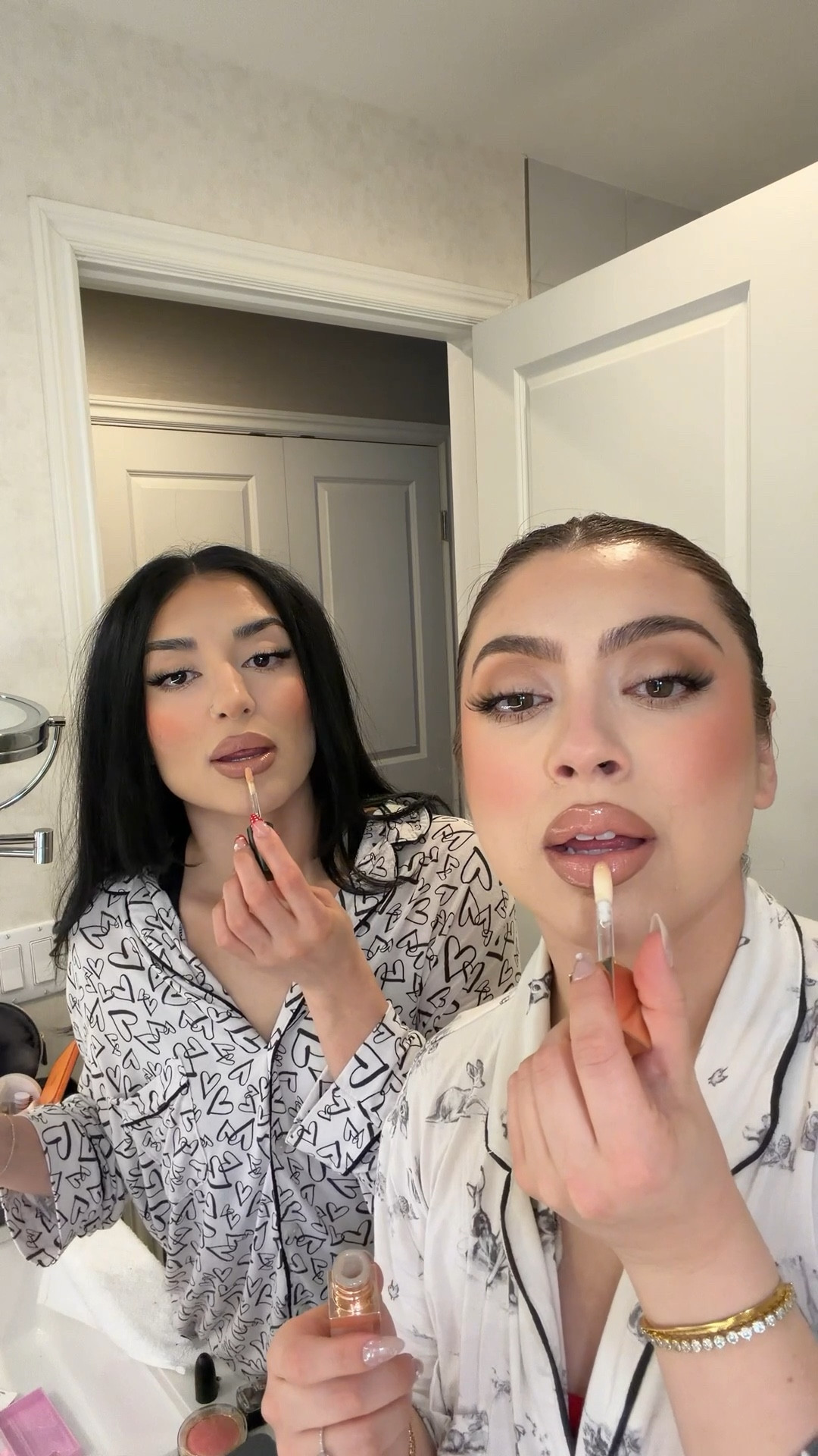 a good lip combo and your bestie is all I need to be in a good mood💋