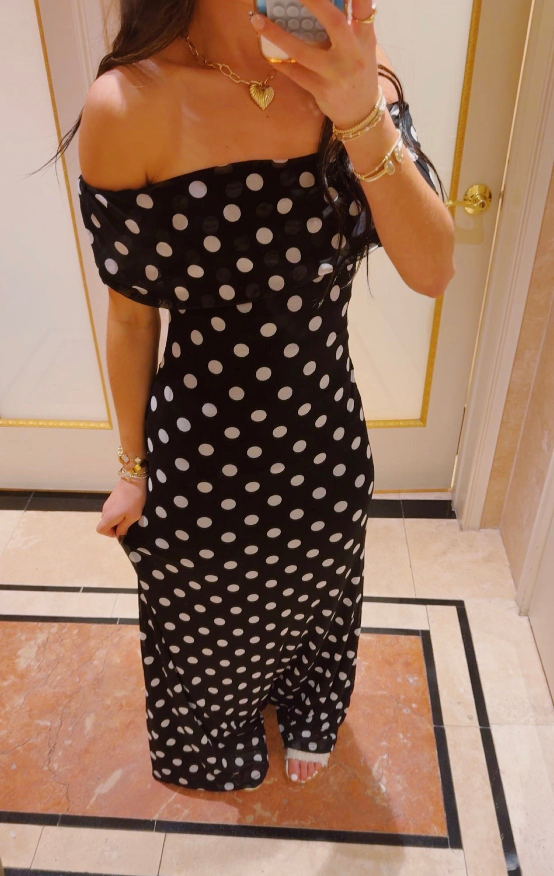 dinner ootd 🖤🤍
size: small
from: Altard State 

#LTKHoliday #LTKGiftGuide #LTKootd