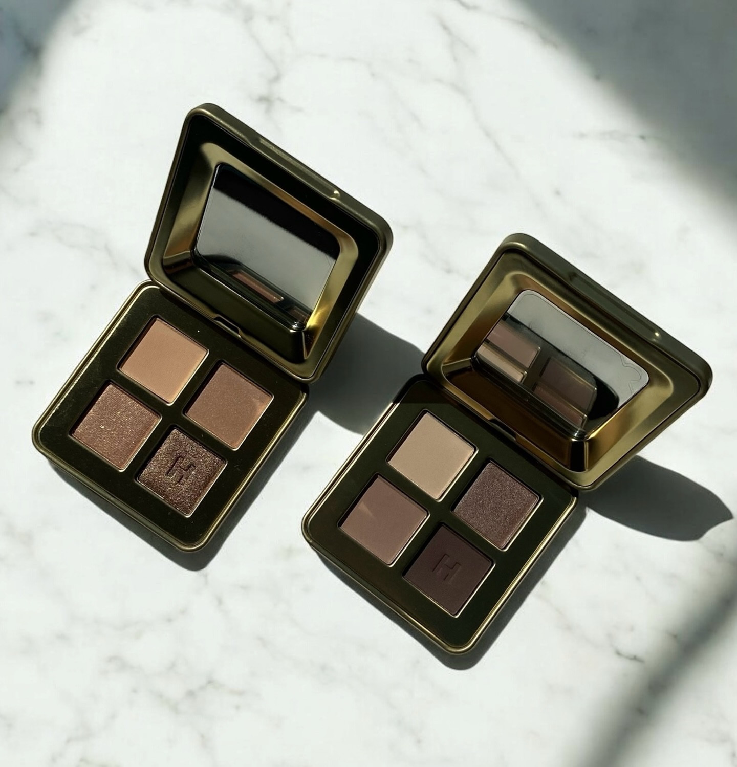 Sharing Makeup Look for New Hourglass Curator Eyeshadow Palette @hourglasscosmetics 

~Realist Eyeshadow Palette - Such Beautiful Classic Everyday Colors 
~Modernist Eyeshadow Palette- Lovely shade But what I love the most The metallic shade Gorgeous on the eyes. 

In my opinion it’s fantastic formula very easy to work with ,Perfect for everyday,I love also that the packaging small enough to travel with,you can use each shade alone,only I feel the price point is little high for what you get, Other than that it’s gorgeous fantastic eyeshadows . 

"Details Linked “
#hourglass #curatorpalette #eyeshadow #makeuplook

#LTKBeauty #LTKSeasonal