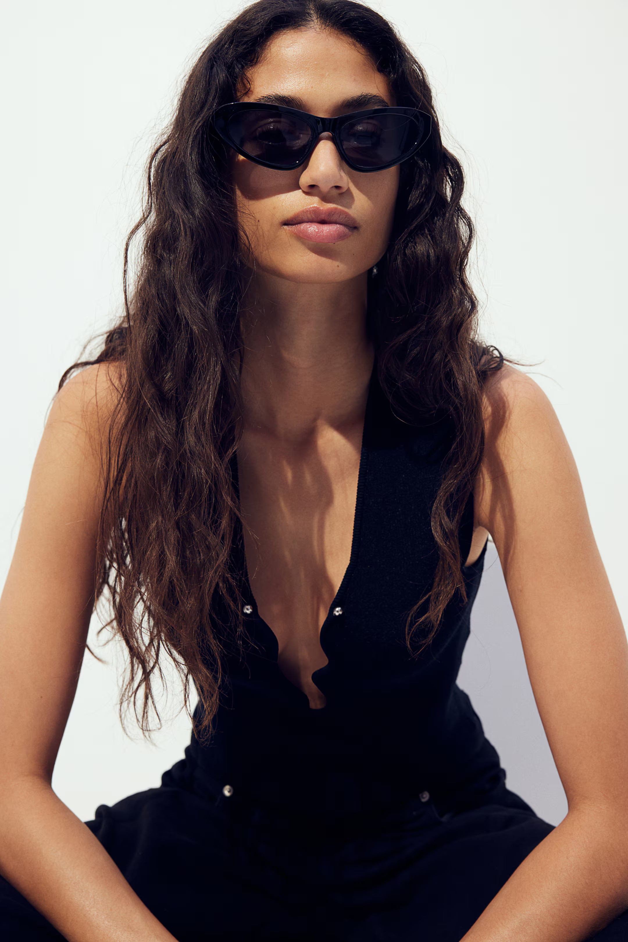 Cat-eye sunglasses | H&M (UK, MY, IN, SG, PH, TW, HK)