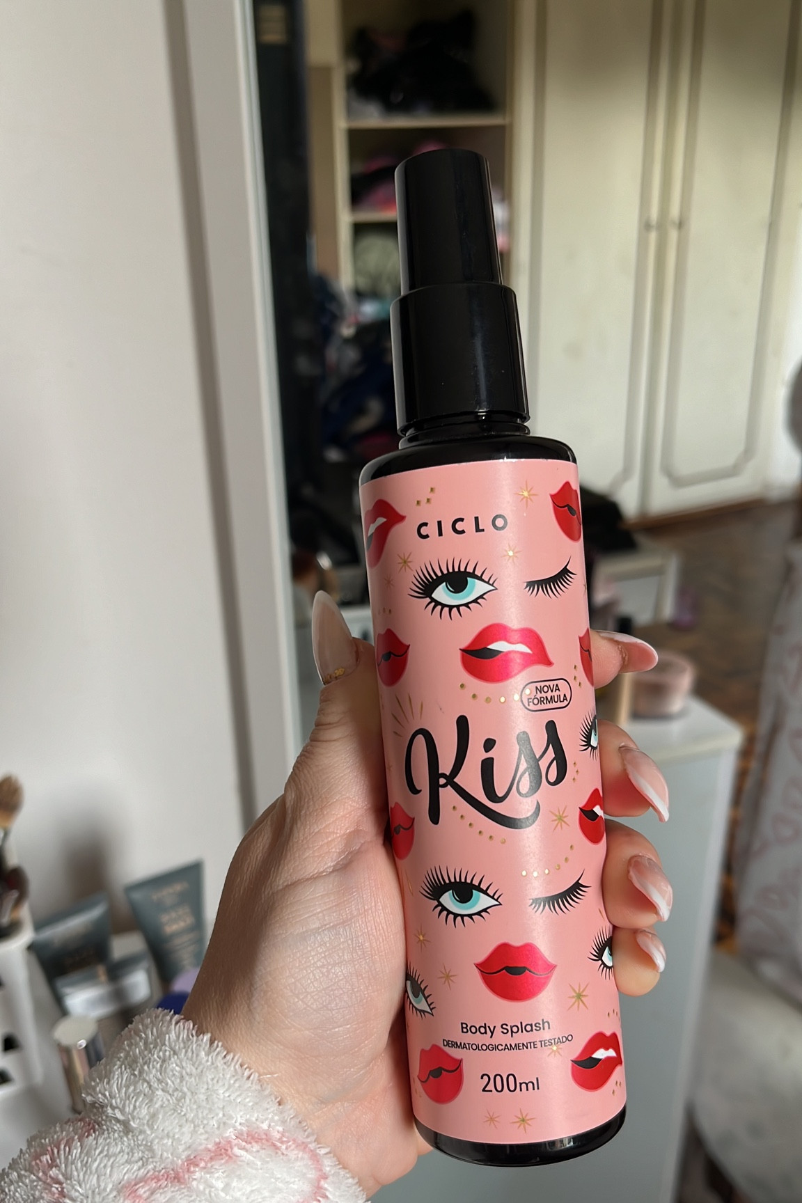 Dica boa é dica compartilhada!

Esse Body Splash é famoso BBB: bom, bonito e barato!

Cheiro de milhões, fixação excelente e preço que cabe no bolso de todo mundo!

Podem apostar nessa belezinha aqui, e depois venham me agradecer 😌.
.
.
.


#LTKsale #LTKbrasil #LTKbeauty