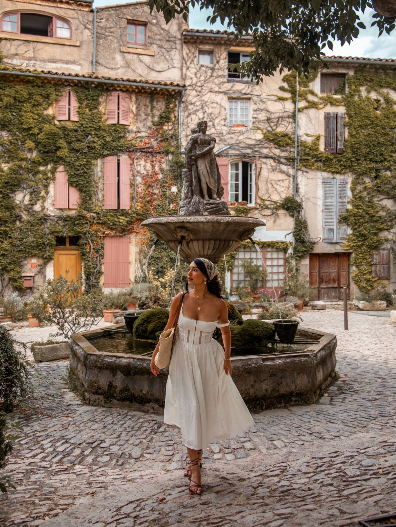 A classic cottagecore white midi dress outfit 
