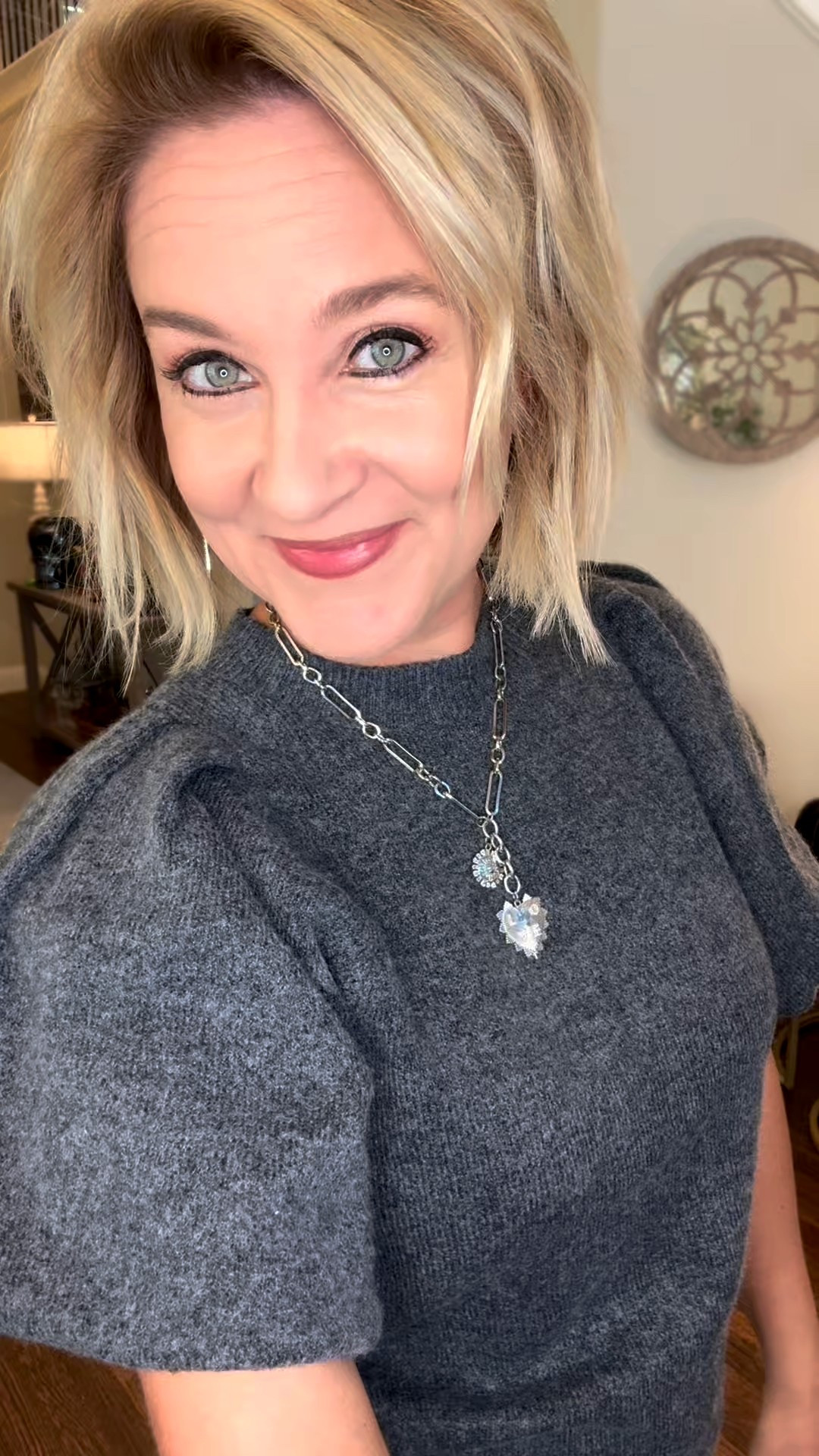 🙋🏼‍♀️This is the cutest short sleeve sweater from Walmart! Lightweight and soft! 3 colors and they are going fast! Perfect to dive into fall! 🤎🤍🤎

#LTKFindsUnder50 #LTKOver40 #LTKSeasonal