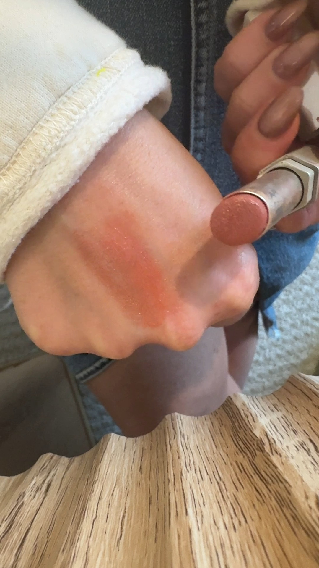 Swatching fenty beauty glazed lipstick is stunning for soft autumn it has a beautiful soft shimmer that doesn’t overpower and depending on the light is changing. It’s a beautiful staple.


#LTKBeauty #LTKValentine #LTKgrwm