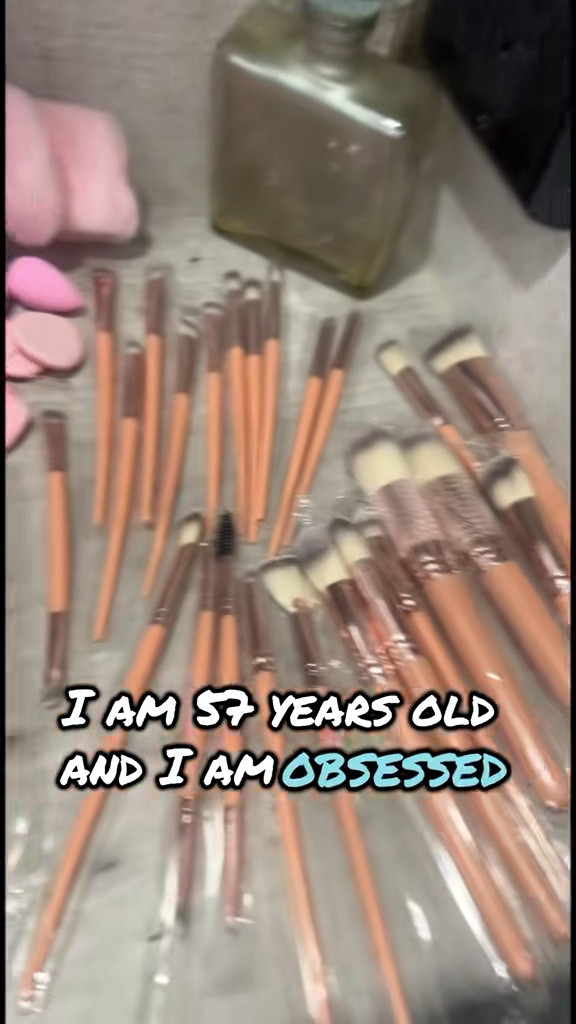 36 piece makeup brush set

#LTKselfcare #LTKmorningroutine #LTKBeauty