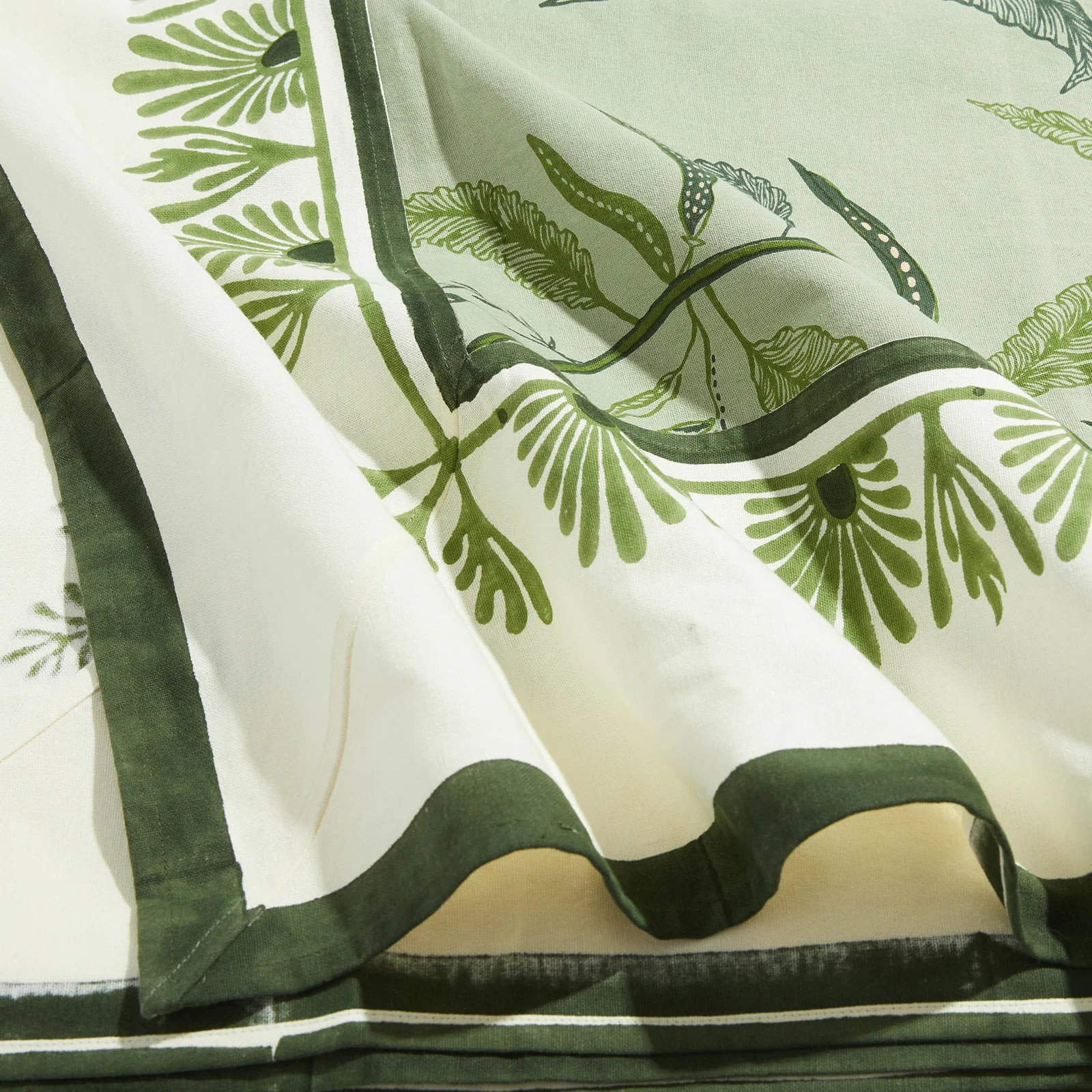Tuileries Evergreen Tablecloth, (72x127) | Maison Venu | Hunt and Hostess (US)