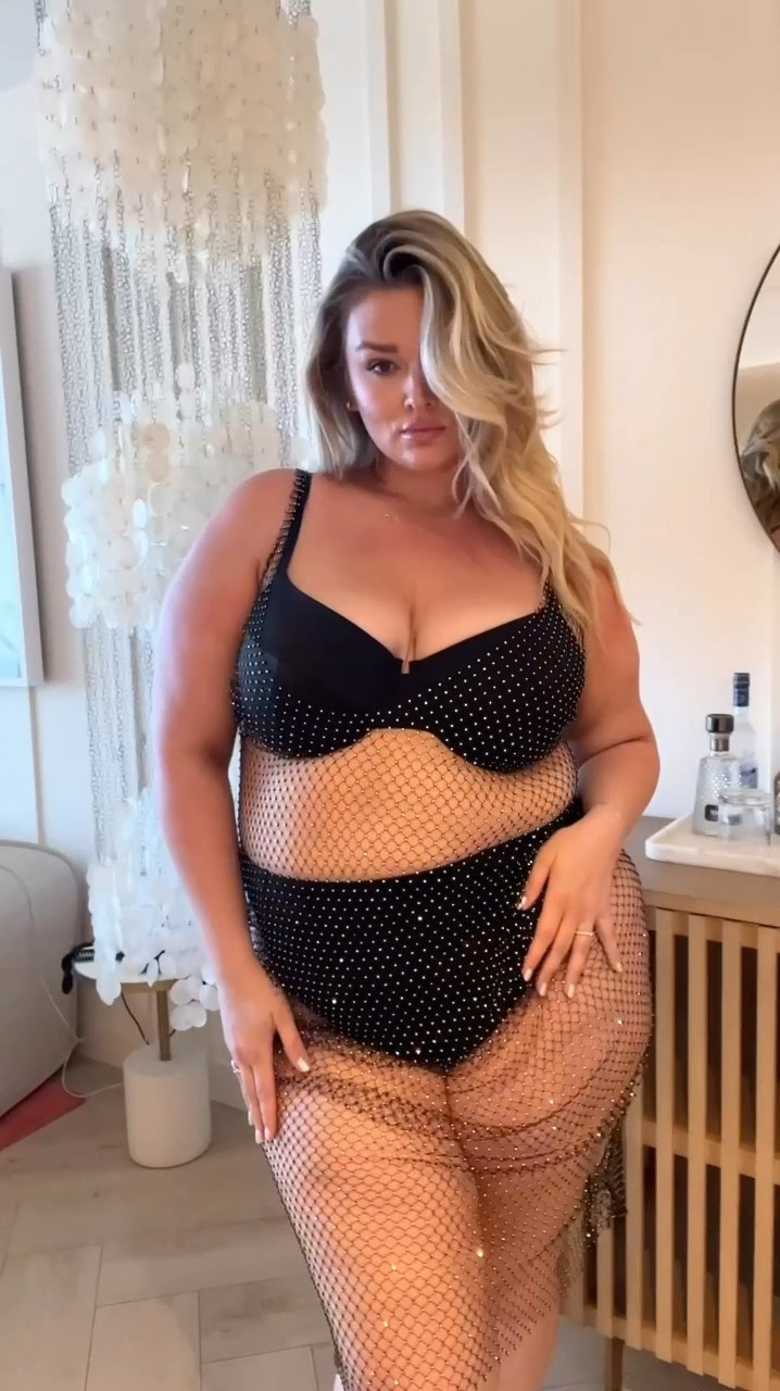 The cover up of my dreams 🤌🏼 $50 on sale right now!! 

#LTKSwim #LTKPlusSize #LTKFindsUnder100