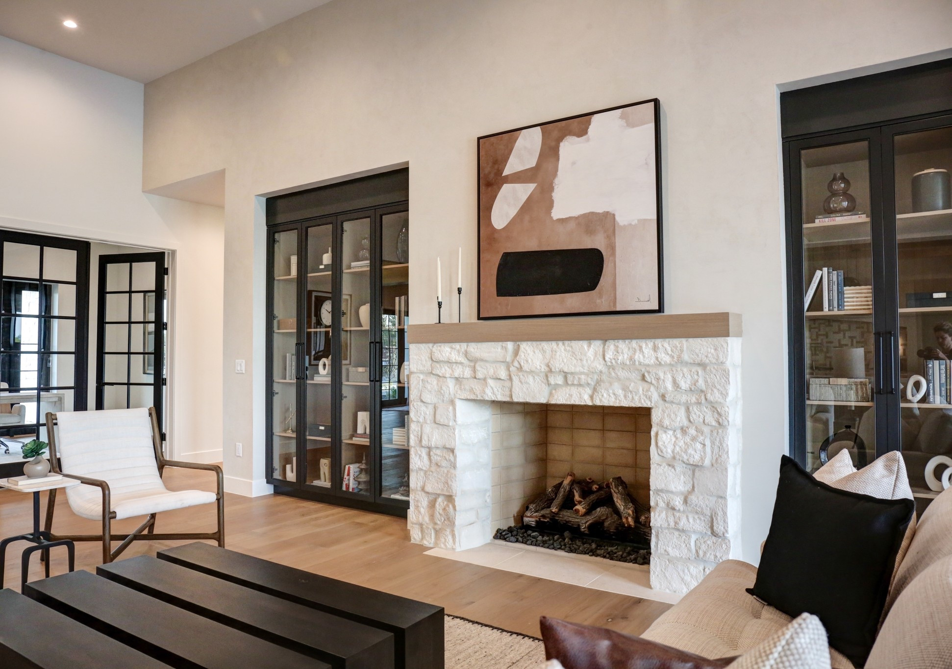 Linking canvas above fireplace. This is one in a series, so also sharing the second :)


#LTKHome