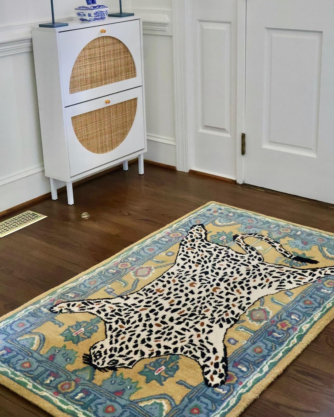 Entryway rug from Amazon for the preppy Grandmillennial 

#LTKFindsUnder100 #LTKHome