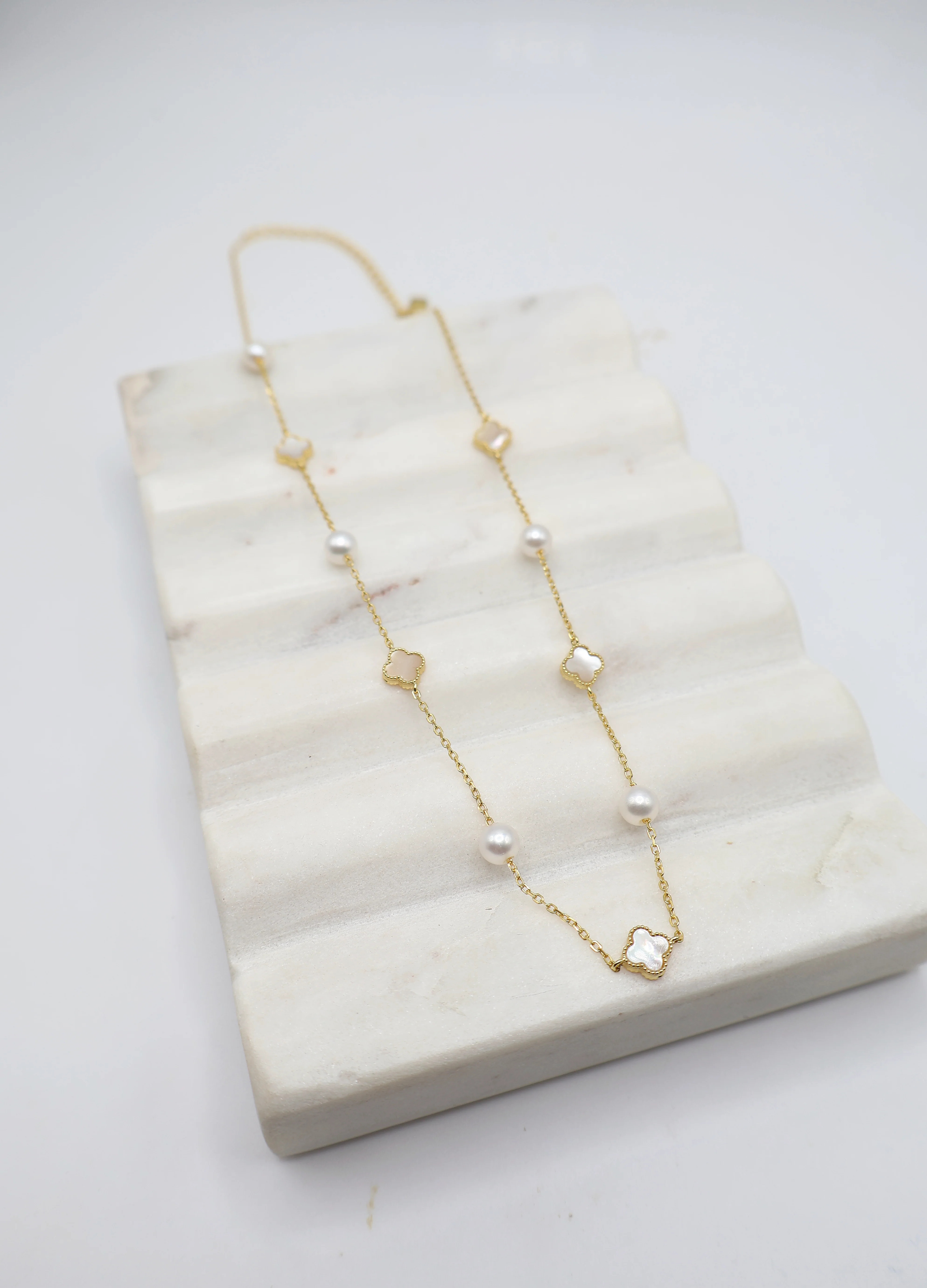 Isla Clover Necklace | Gold Filled Jewelry by Apelila | Apelila Jewelry