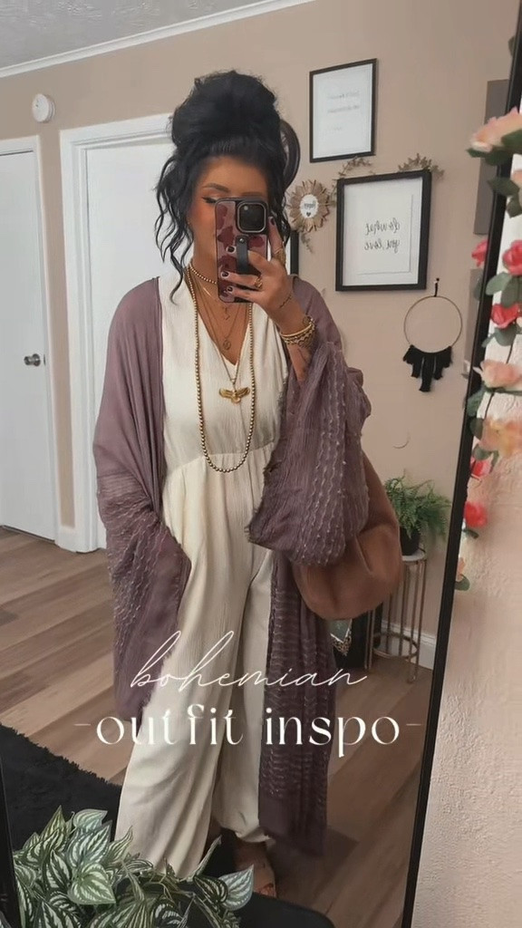 Amazon Remake✨
Original pieces: 
Jumpsuit- Amazon
Duster- My shop, Bohemia 
Purse- Free People
Jewelry- My shop, Bohemia
Shoes- Freebird

#LTKvlog