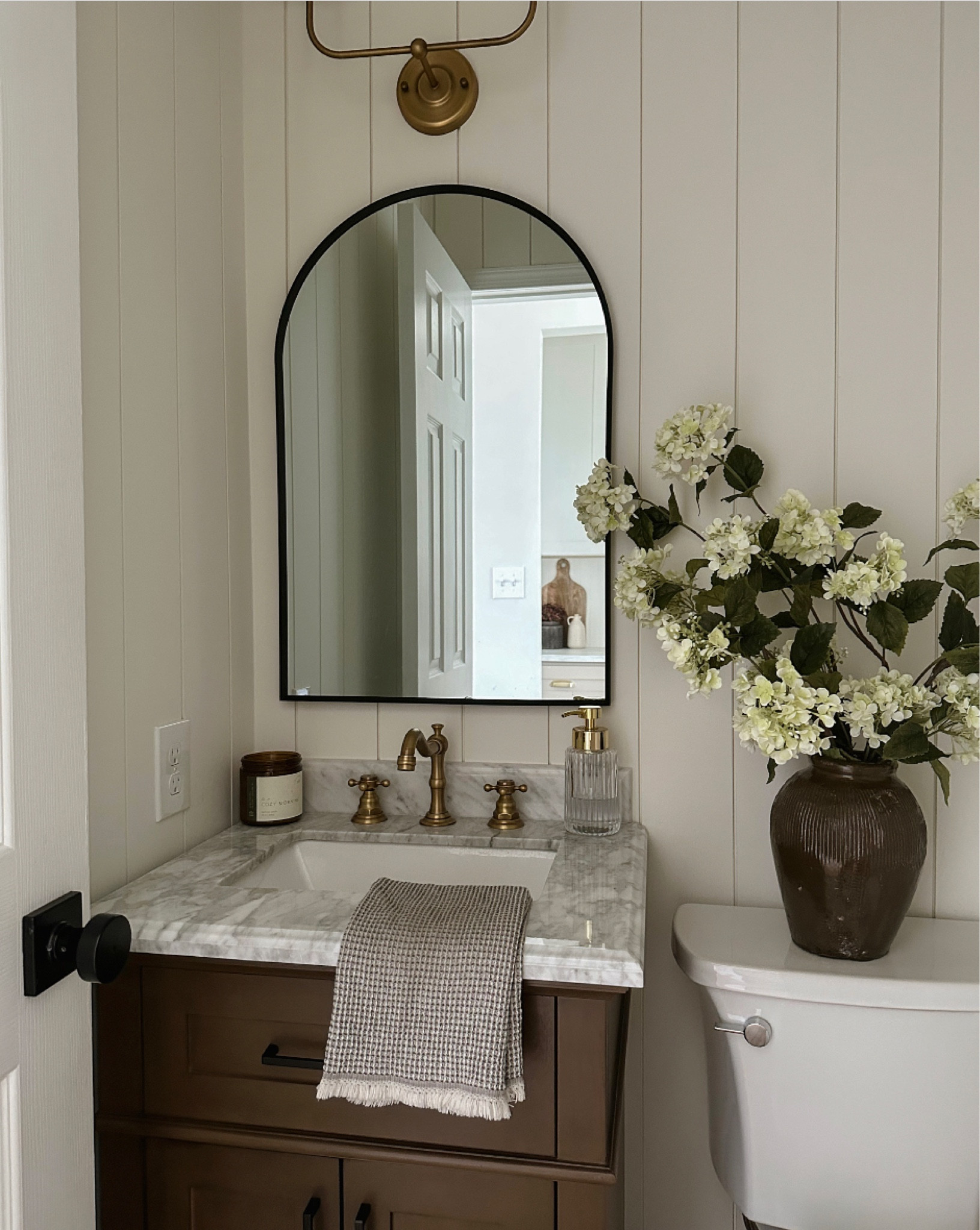 Spring powder room

#LTKSeasonal #LTKhome #LTKFind