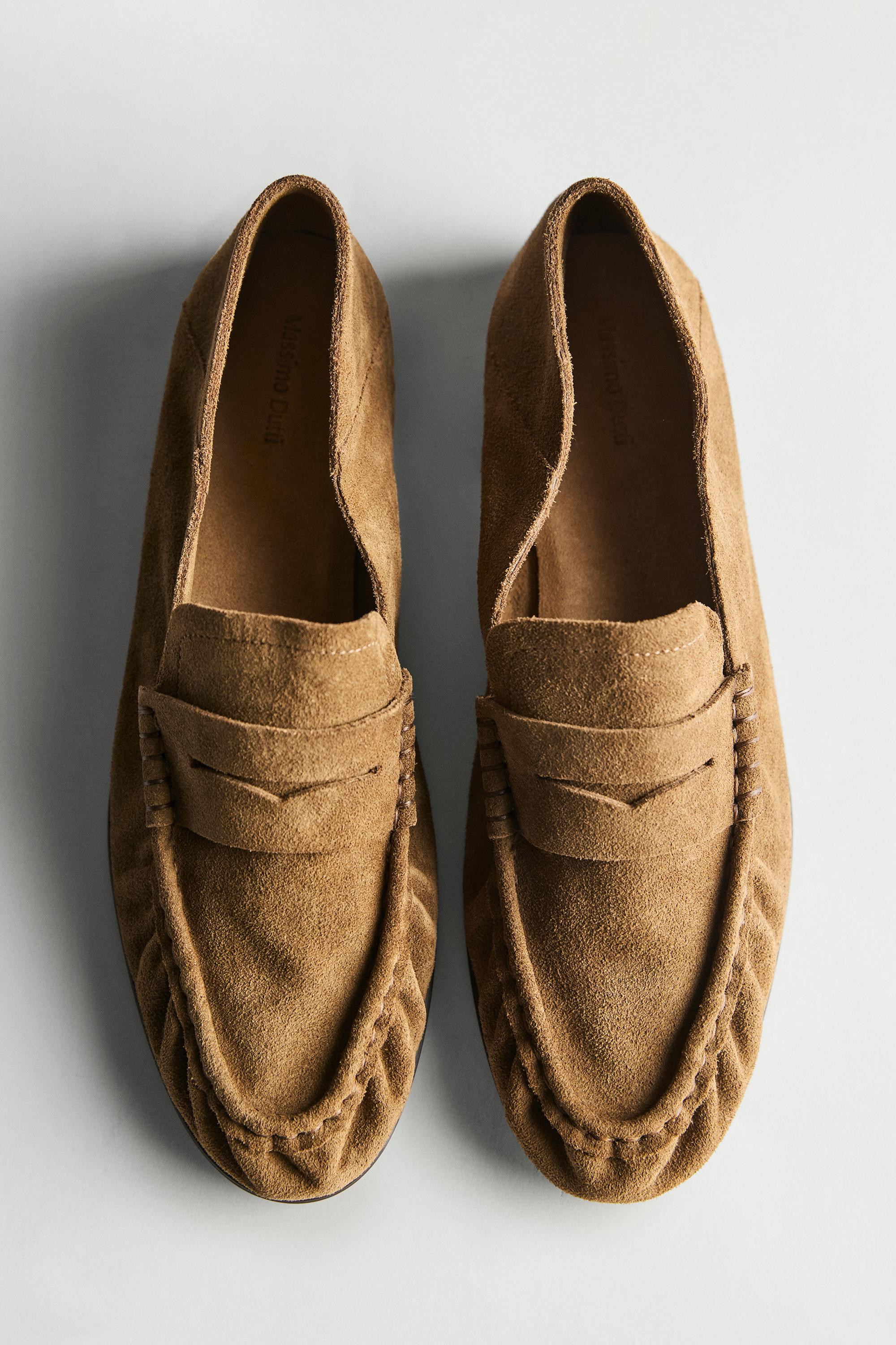 Soft split leather loafers | Massimo Dutti US