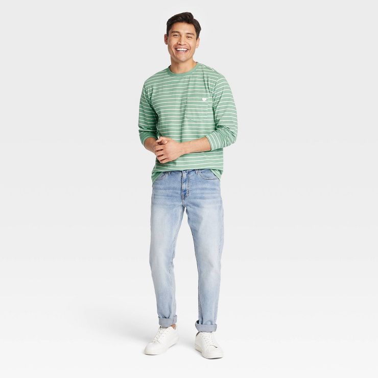 Men's Classic Fit Scoop Neck Long Sleeve T-Shirt - Goodfellow & Co™ | Target
