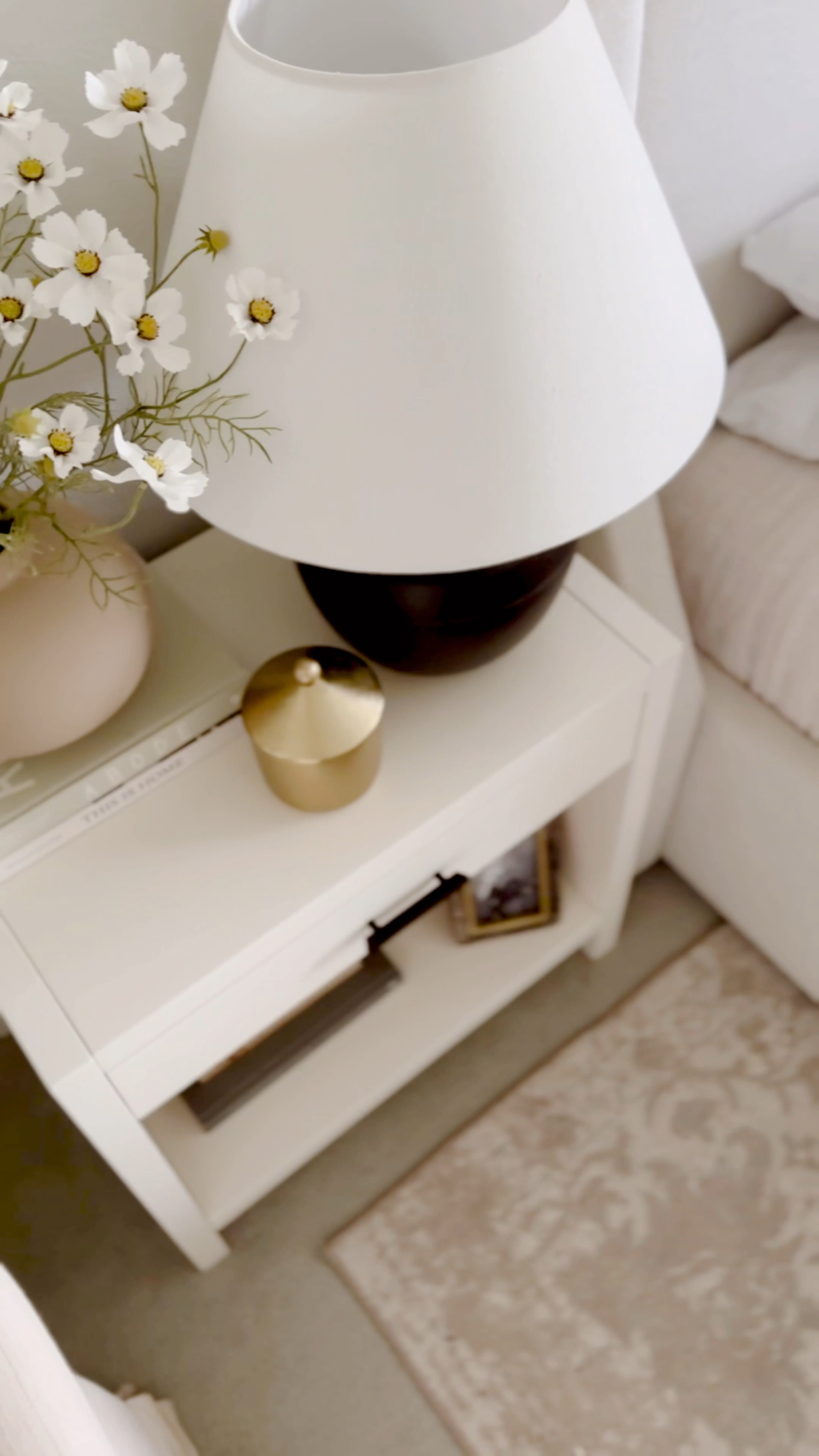 Spring nightstand styling 

#LTKhome #LTKfindsunder50 #LTKsalealert