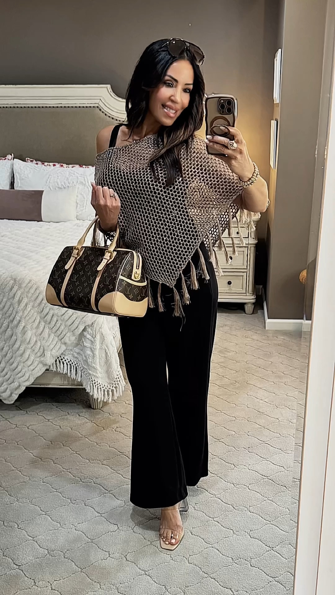 The boutique boho look for a fraction of the price. ✨
I am completely blown away by the quality of this fringe knit overlay—it has that effortless Free People or Anthropologie vibe, but it’s a total budget-friendly steal. Layered over a classic, ultra-comfortable black jumpsuit, it creates the perfect elevated, anti-frumpy look for everyday styling.
#walmartstyle #styleover50 #bohochic