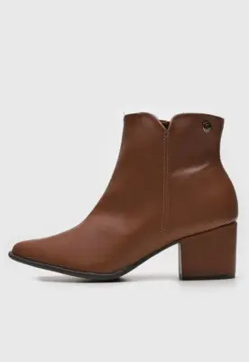 Bota Via Uno Bico Fino Marrom | Dafiti (BR)