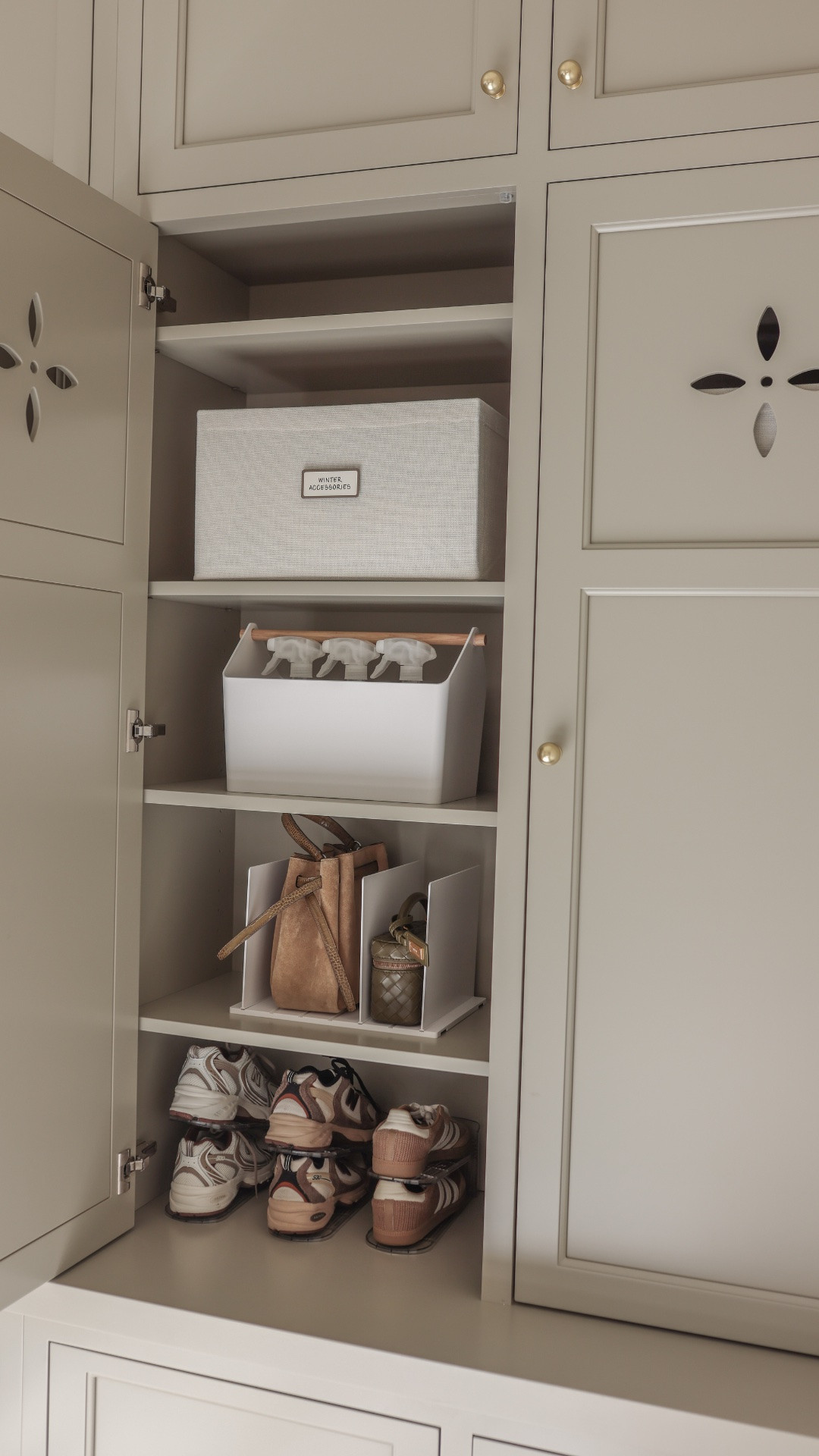Setup our mudroom! 

Mudroom organization, Amazon home, Amazon finds, Amazon favorites, home organization ideas, drop-off zone

#LTKHome