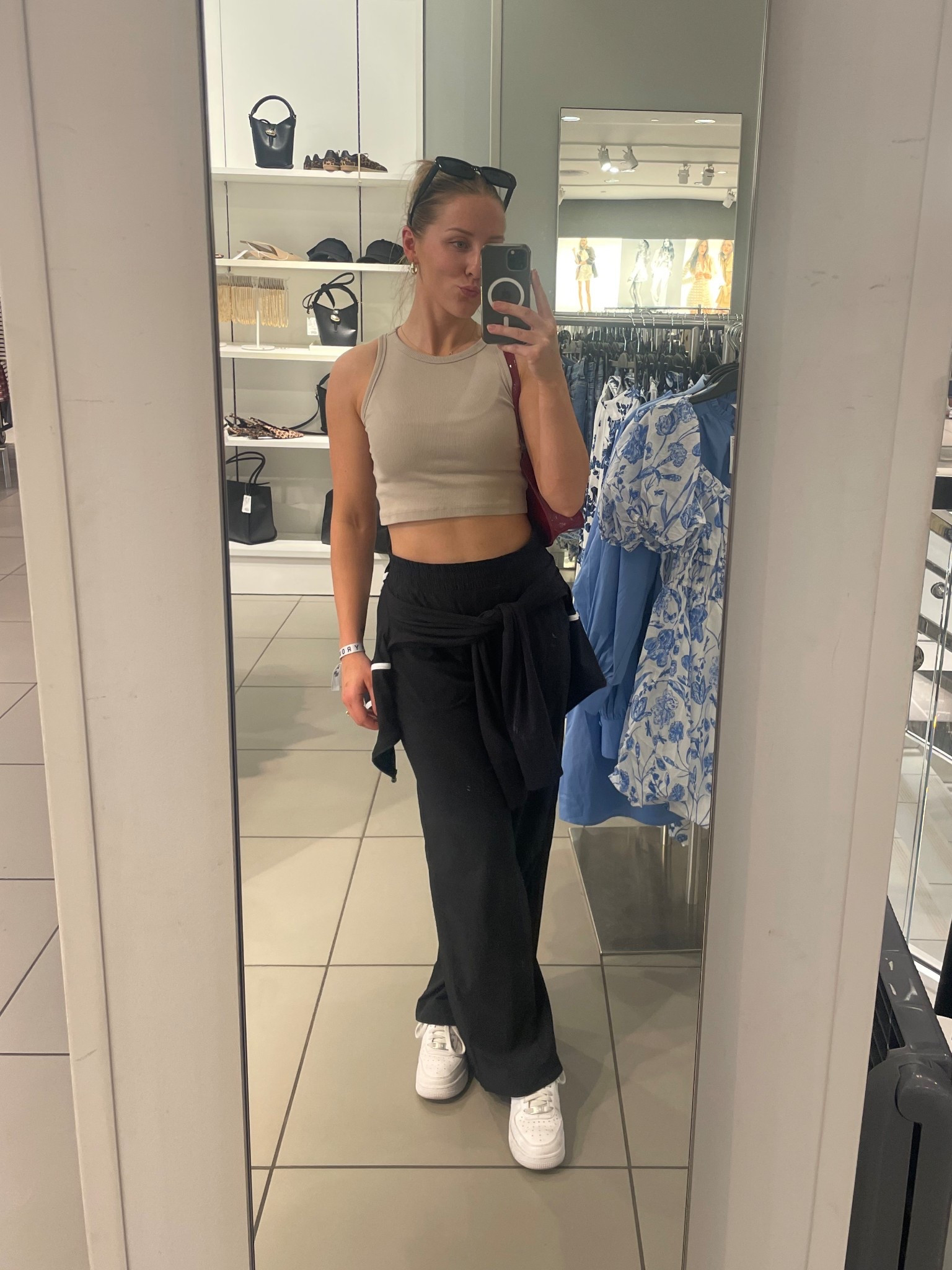 an investment piece of athleisure you NEED are these pants! They are so perfect for spring and summer to wear for several occasions - can’t count how many times I’ve been asked where these pants are from! 