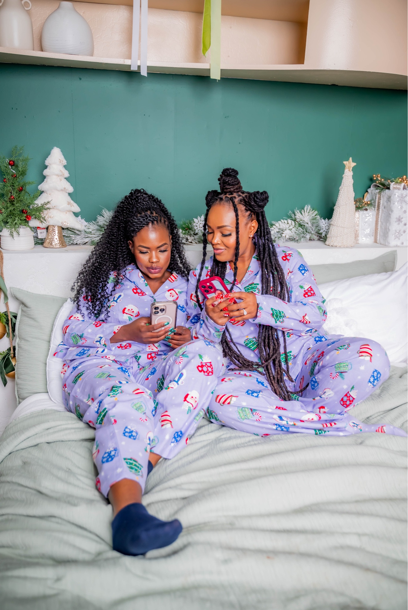 ⏰ Last call besties — today is the FINAL day to order Christmas pajamas and have them arrive by Christmas Eve 🎄
Express shipping is $25+ and sizes are going FAST, but I linked all our favorite PJs on LTK so you can grab what’s left and still be cozy for the big day!

#christmaspajamas #lastminutechristmas #christmaseve #holidaypjs #familypajamas #matchingpjs #christmascozy #holidayready #LTKholiday #LTKfamily #LTKfashion #LTKkids #LTKfinds #LTKsale #shoppingfavorites #onlineshopping #ShoppingWithPriiincesss #Atlantamom #AtlantaCreator #Atlantacontentcreators


#LTKHoliday #LTKSaleAlert #LTKGiftGuide