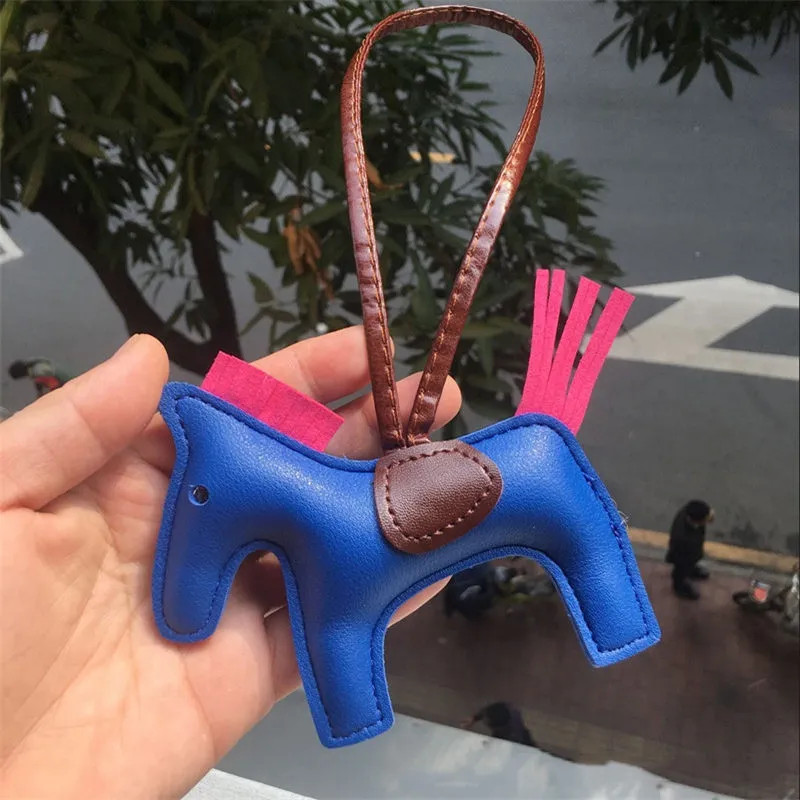 Design Keychains 16 Colors Fashion Horse Animal Keyrings Key Chains PU Leather Cartoon Tassel Bag... | DHGate