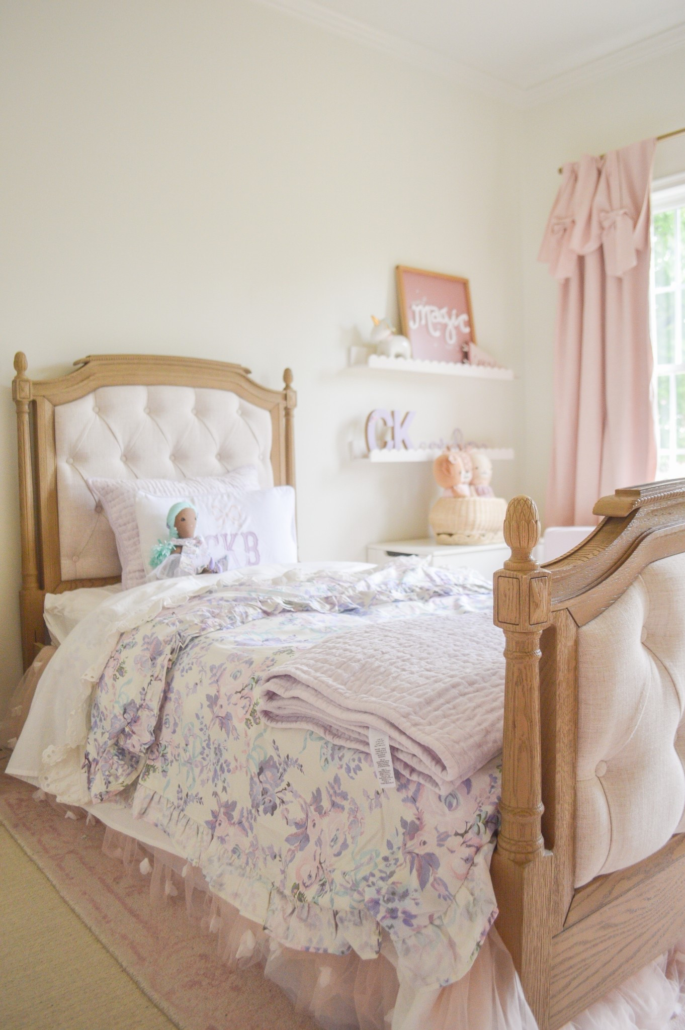 Girls room decor, girls bedding, pottery barn kids, floral bedding, purple decor, girls room ideas

#LTKKids #LTKHome #LTKFamily