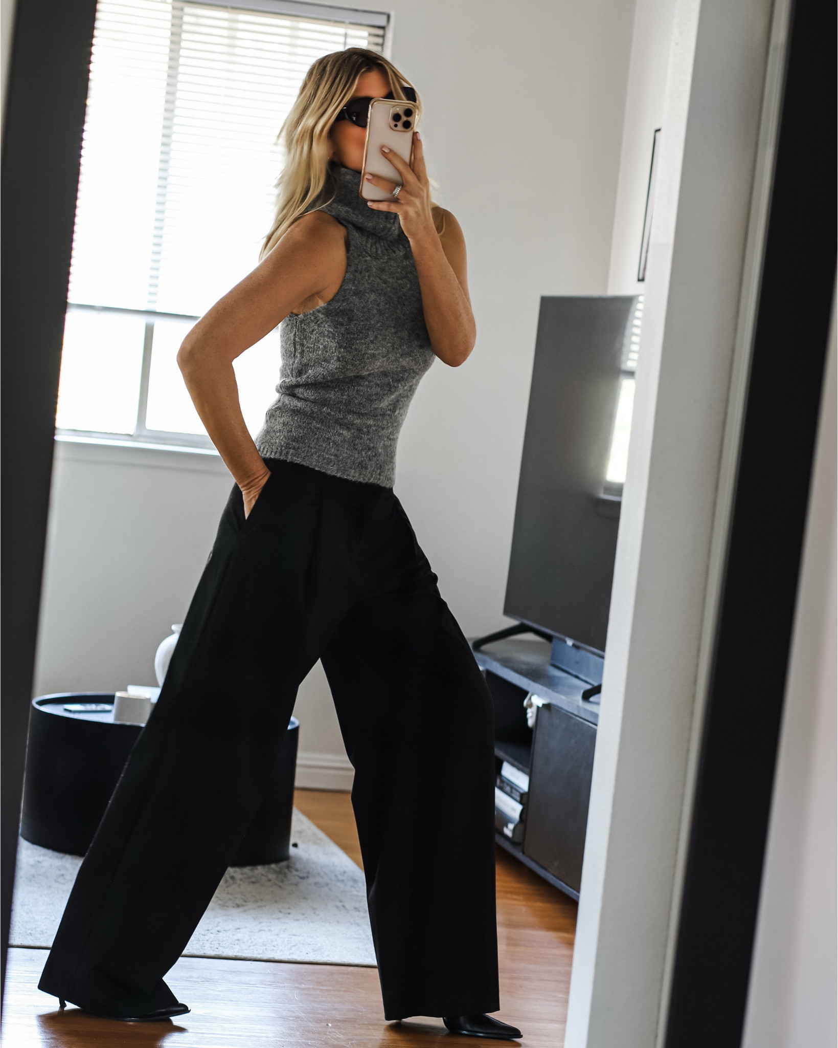 90s vibes 

#minimalstyle #minimalchic #winterstyle #90sstyle #90sfashion 


#LTKootd