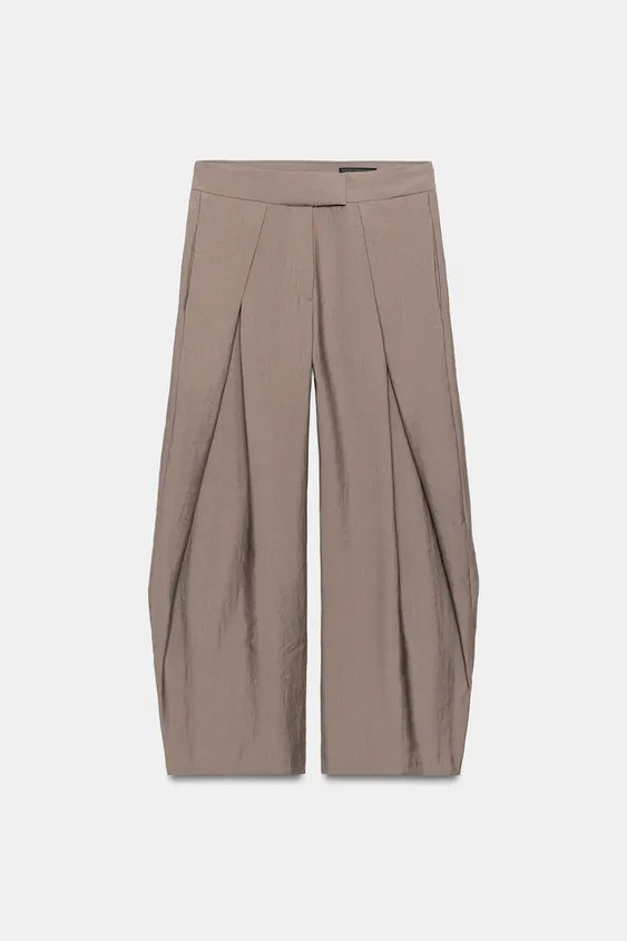 HOSE MIT WEITEM BEIN UND ZIERFALTEN ZW COLLECTION | Zara DE