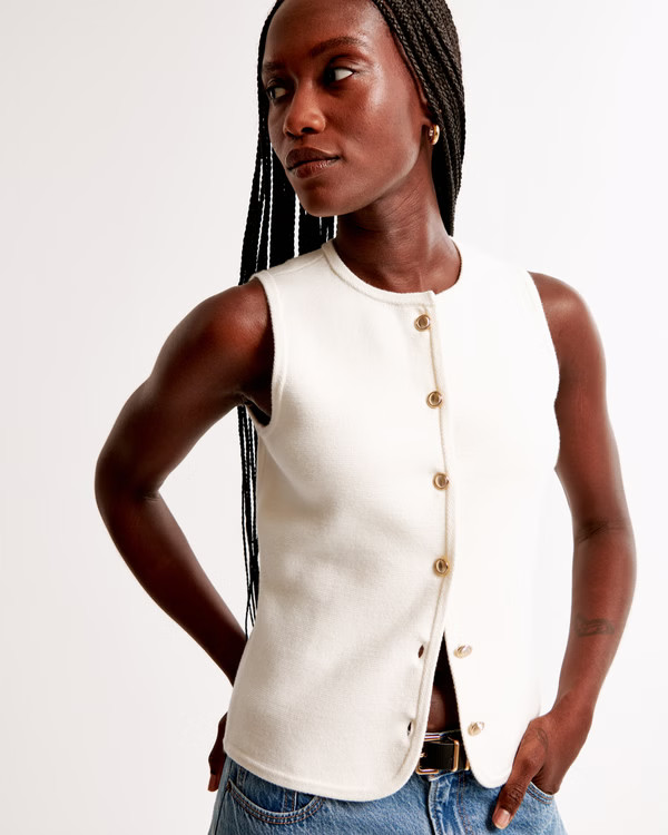 The A&F Mara Button-Up Sweater Vest | Abercrombie & Fitch (UK)