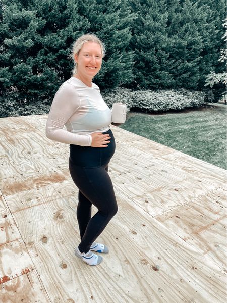 I love how these leggings cradle the bump, especially because I walk 6+ miles in them in the morning! & they are on sale!


#LTKfitness #LTKSeasonal #LTKbump