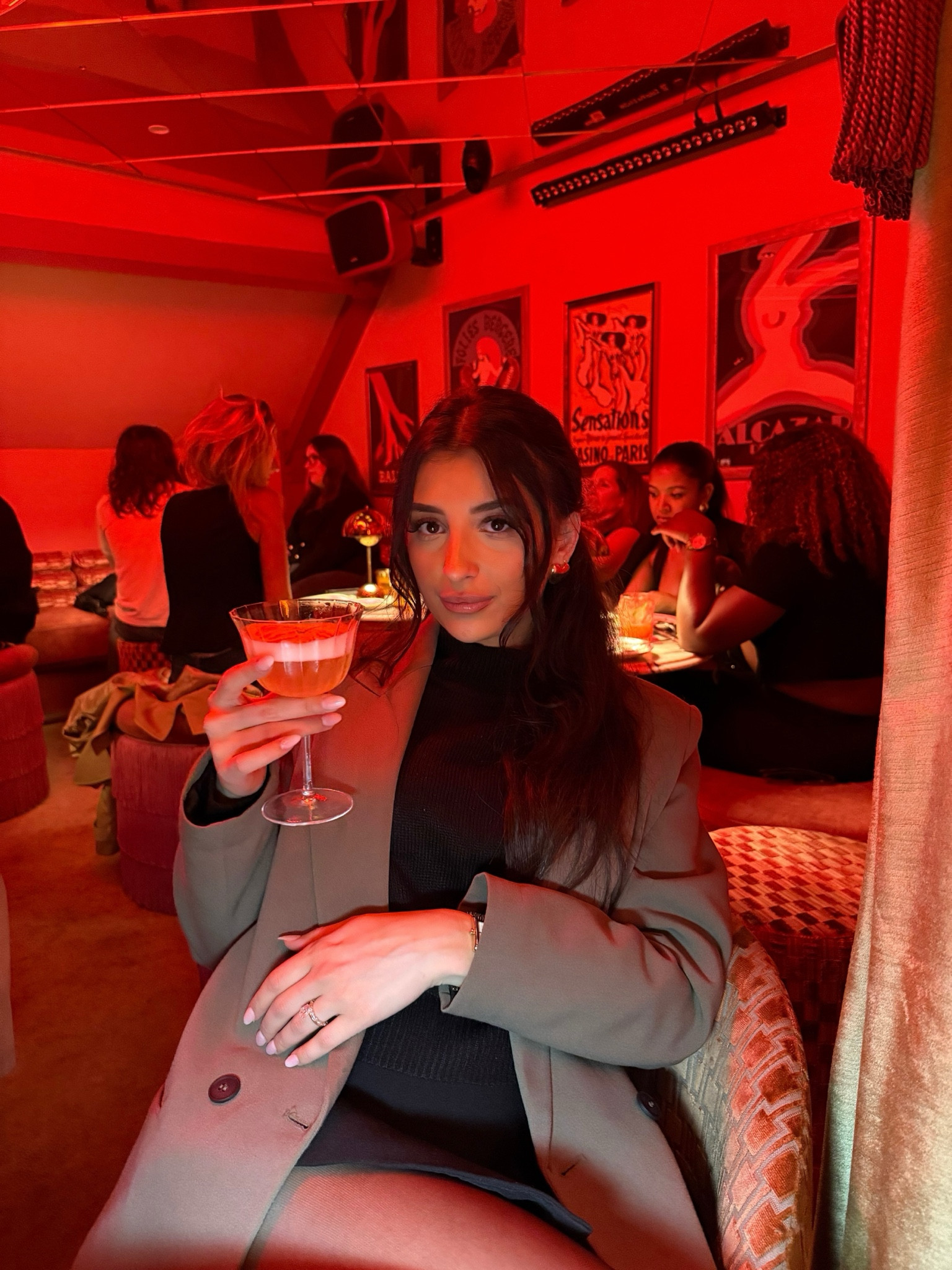 Dinner → drinks kind of night 🍸 Love this blazer layered over a simple black top—easy, polished, and timeless. Shop the look here.

#LTKBeauty #LTKOver40 #LTKU