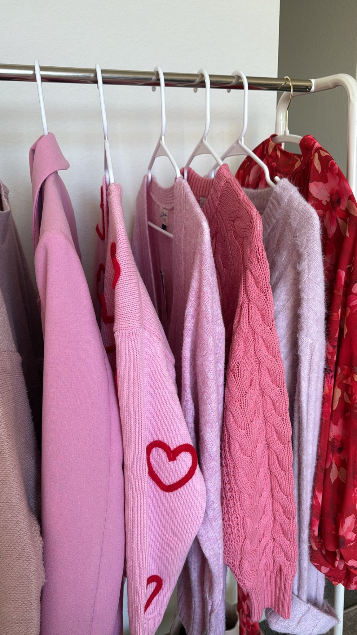 Valentine’s Day outfit ideas from Target! 💕

Here are a few of the new pink sweaters and cardigans I got in from Target! 🥰 I sized up to a small in all sweaters for a comfier fit!

Valentine’s Day sweater, Valentine’s Day date night outfit, Valentine’s Day gift ideas, heart sweater, Target sweaters, Target style

#LTKgrwm #LTKValentine #LTKSeasonal