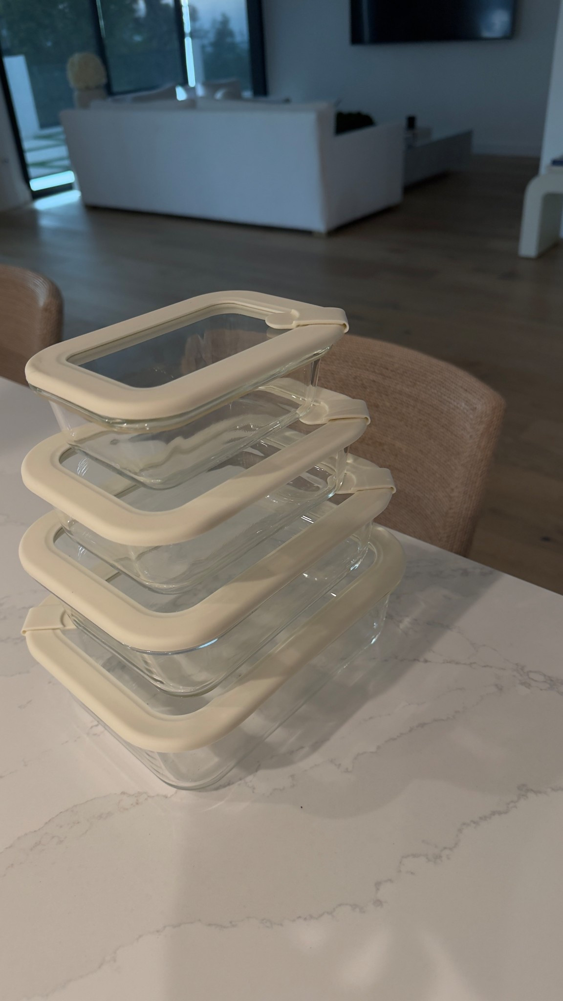 Glass lid Tupperware on Amazon