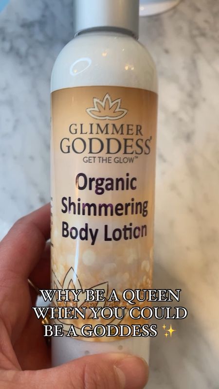The best clean and organic shimmering body lotion ✨✨

#LTKVideo #LTKbeauty #LTKover40