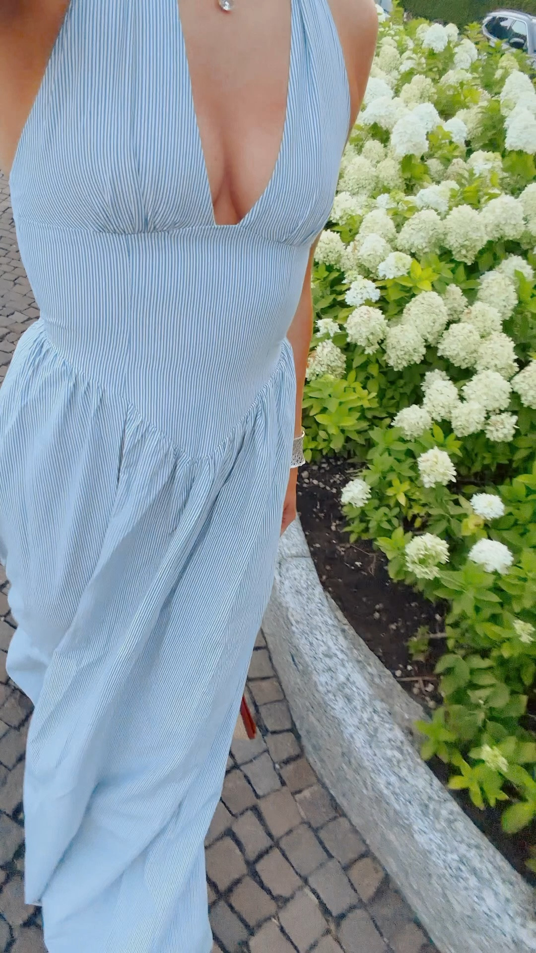 one of my favorite revolve dresses EVER🙌🏽

#LTKootd #LTKdayinmylife #LTKTravel