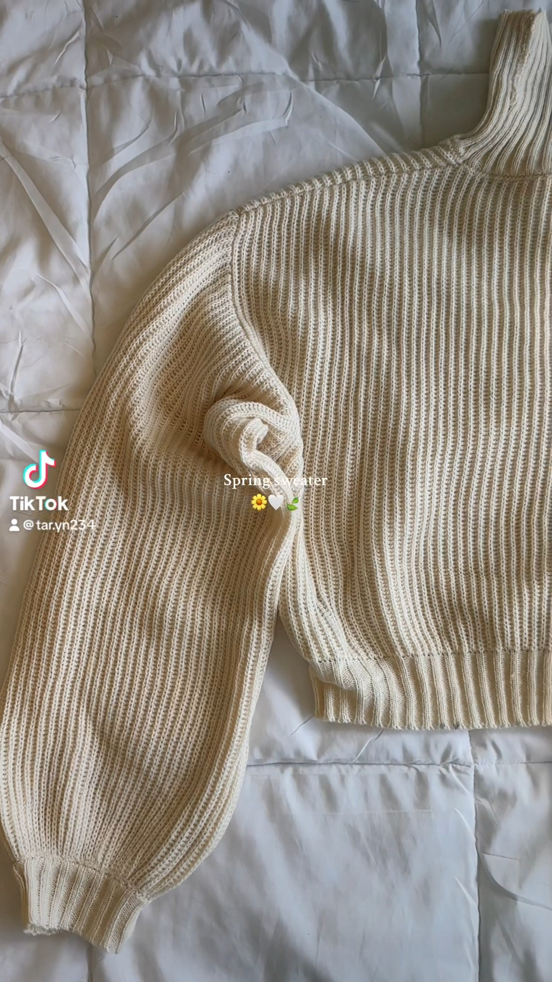 Spring outfit - cropped turtle neck sweater - Amazon find

#LTKSeasonal #LTKstyletip #LTKfindsunder50