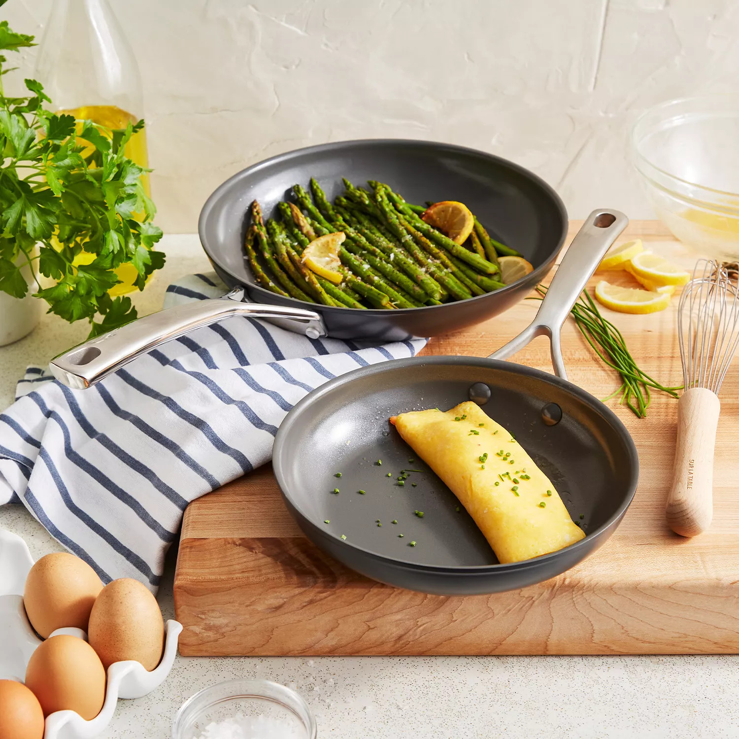 Sur La Table Classic Hard Anodized Ceramic Nonstick Skillet Set of 2, 8" & 10" | Sur La Table | Sur La Table