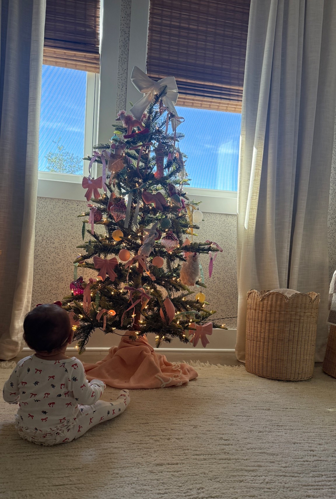 had to make a little holiday magic for my baby too! there is nothing sweeter than a christmas time baby! 

#LTKHoliday #LTKBaby #LTKFindsUnder100