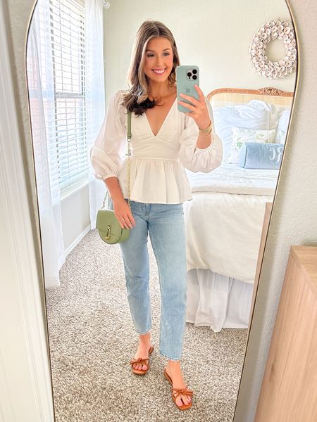 Summer ootd! You can use my code LOUISERTR for 40% off the 10 item membership plan at Rent The Runway!

Summer outfit // summer top // jeans / sandals //  

#LTKSeasonal #LTKstyletip
