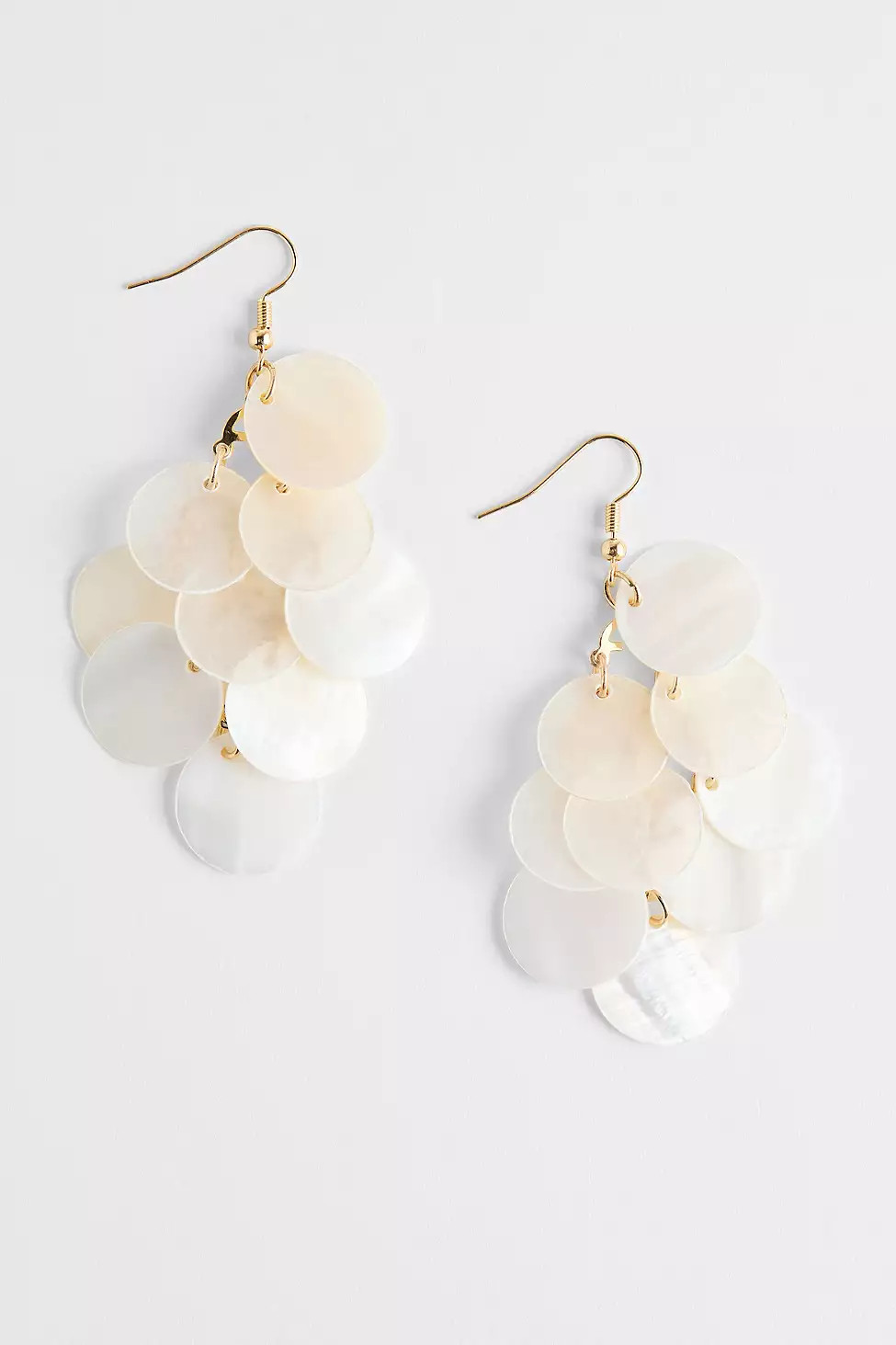 Silence + Noise Holiday Shell Earrings | Urban Outfitters UK