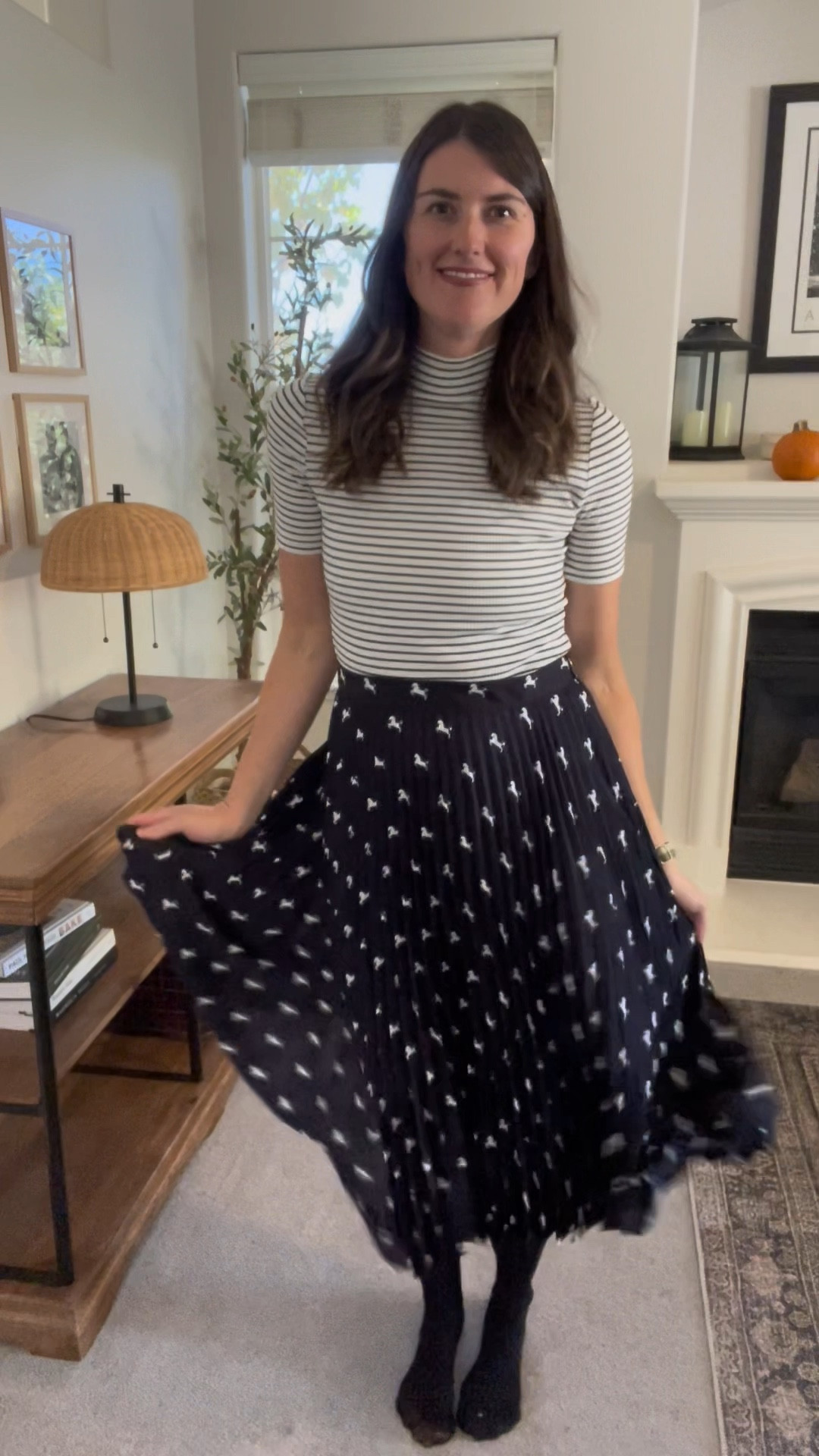 A size medium in both the skirt and shirt, gorgeous pleaded midi skirt. So affordable.


#LTKFindsUnder50 #LTKFallSale #LTKSeasonal